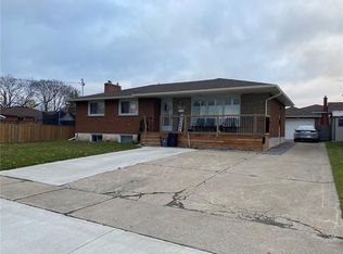 6785 Margaret St, Niagara Falls, ON L2G2V5