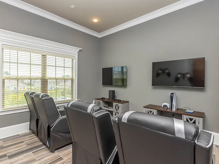 The Grand Reserve at Spring Hills — Photo 24