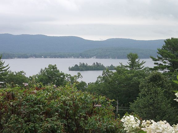 2nd image of 10 Lakeview Dr