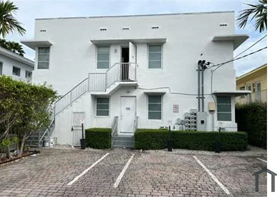 1 bed, 565 sqft, $2,600 — Photo 3