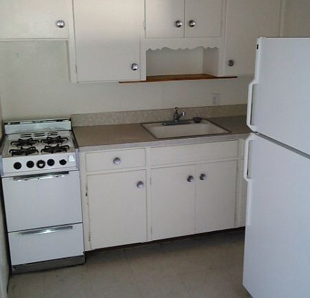 5th image of 3232 E Patricia St #3232