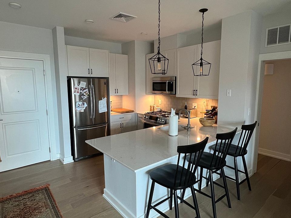 65 Washington St Salem MA Zillow