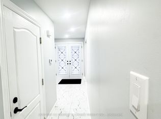 7 Dalraith Cres, Brampton, ON L6T 2X4
