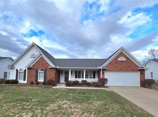 9605 Lismore Ln, Mentor, OH 44060