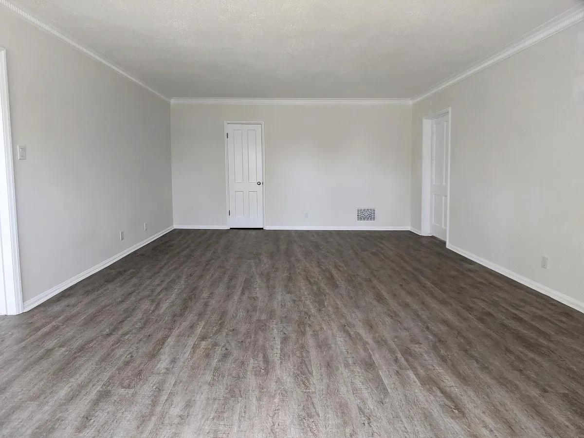 Living Room - 7677 Hollywood Blvd