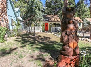 1091 Comanche Dr, Fawnskin, CA 92333