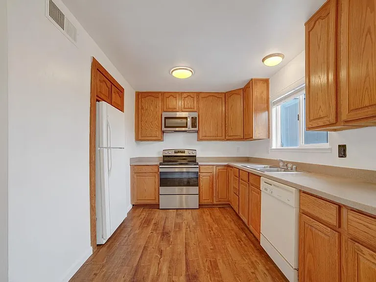 3370 Northwood Dr #A — Photo 7