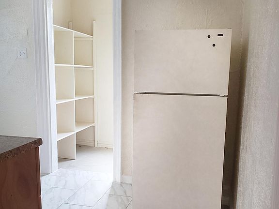 2nd image of 160 Elliott Ave APT 2N