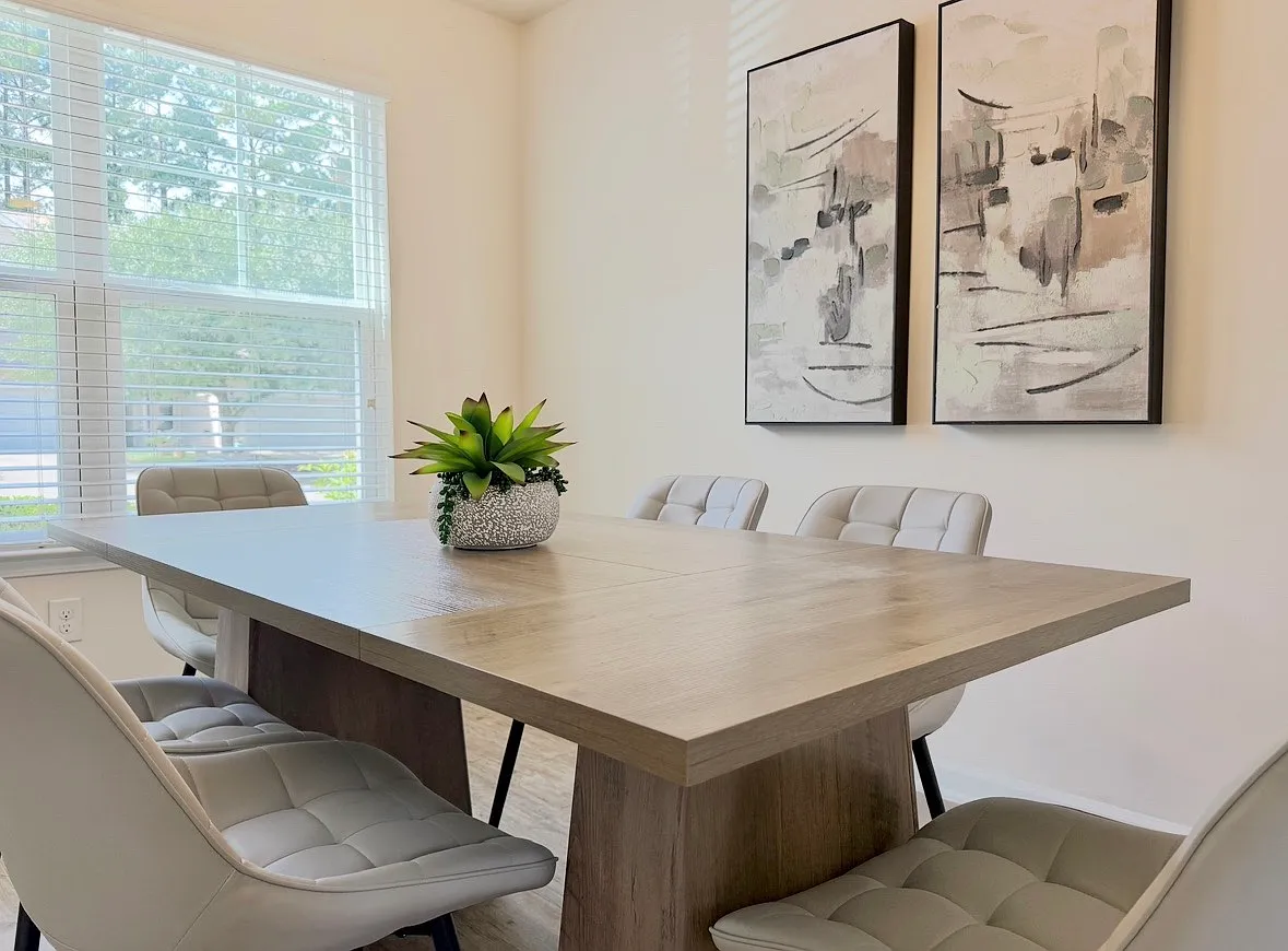 4 bed, 3.5 bath, 2324 sqft, $2,900 — Photo 4