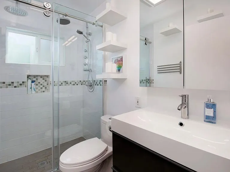 3827 Herbert St #8 — Photo 3