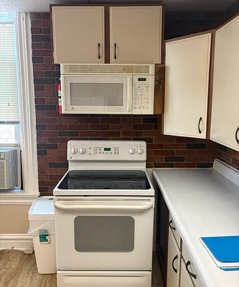 412 Chestnut St #200 — Photo 9