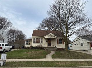 2121 Collingwood Ave SW, Wyoming, MI 49519