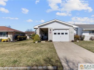 813 Deal Rd #A, Monroe Township, NJ 08831