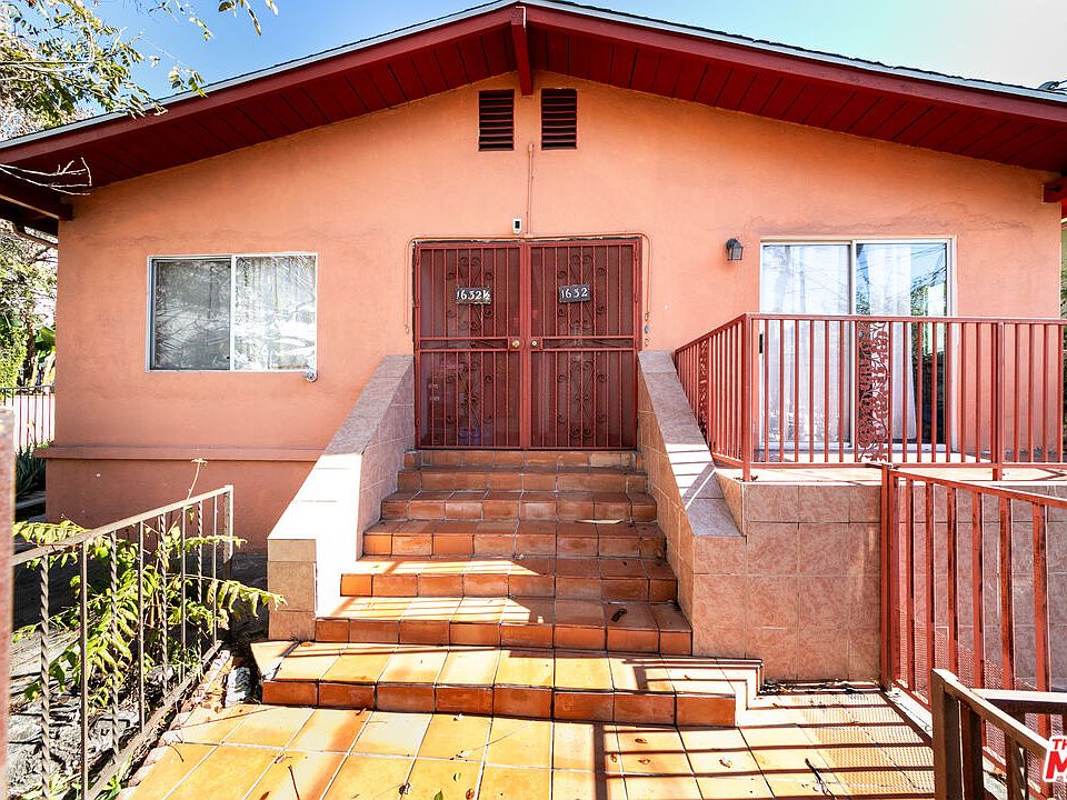 1st image of 1632 Echo Park Ave