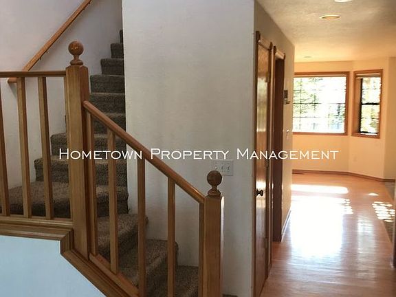 4th image of 1805 Lenox Ct NW