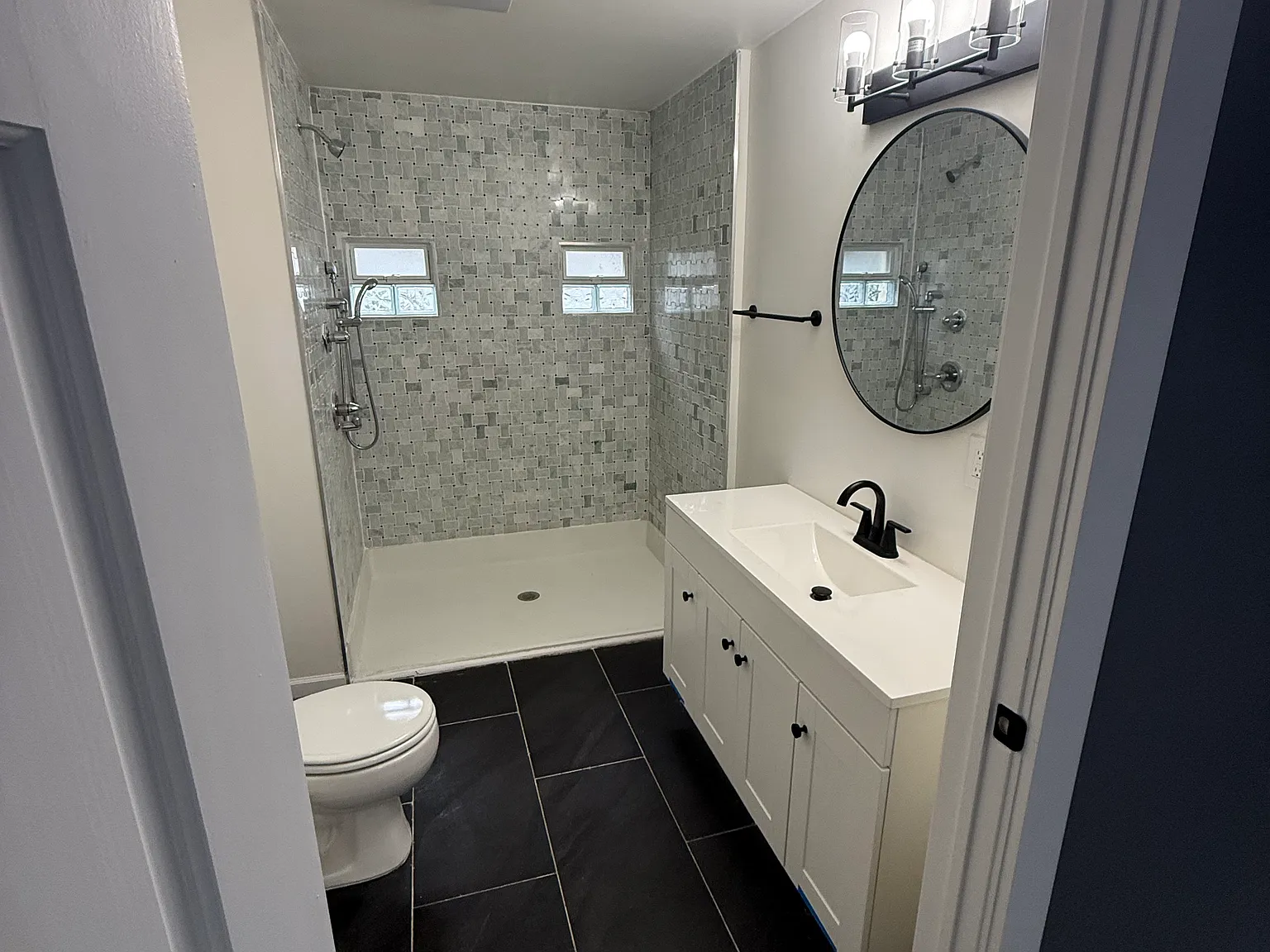 3 bed, 1100 sqft, $1,850 — Photo 1