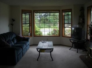 1028 11th St SW, Puyallup, WA 98371