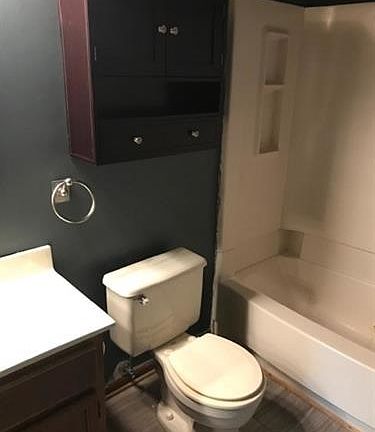 4th image of 18 Heritage Ln #509