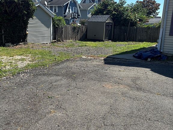 3rd image of 105 Welchs Point Road