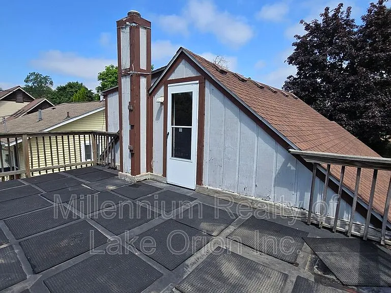 201 W York York Ave — Photo 23