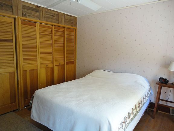 4th image of 48 E Union St