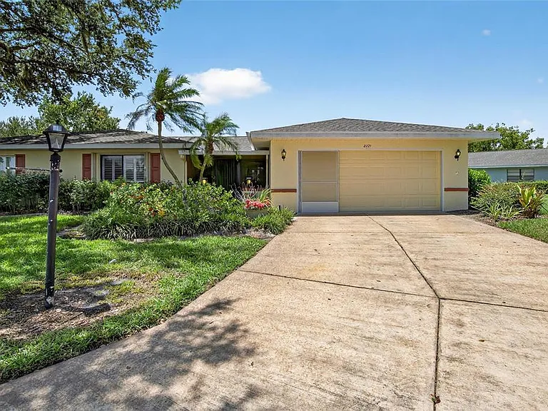 2221 Ivan Ct — Photo 39