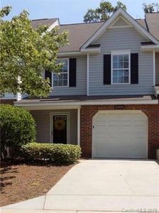 10340 Flat Stone Rd, Charlotte, NC, 28213