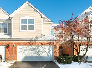 353 Bay Dr, Itasca, IL 60143