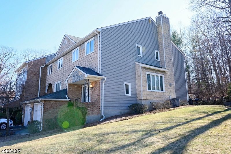 2nd image of 153 Patriots Rd