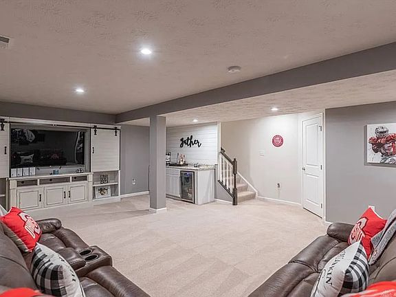 5th image of 111 Scullers Ln
