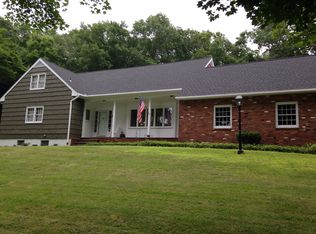 6 Sugarloaf Rd, Sandy Hook, CT 06482