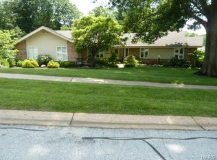 12314 Montsouris Dr, Saint Louis, MO 63141