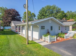 46535 Lakeview Dr, Decatur, MI 49045