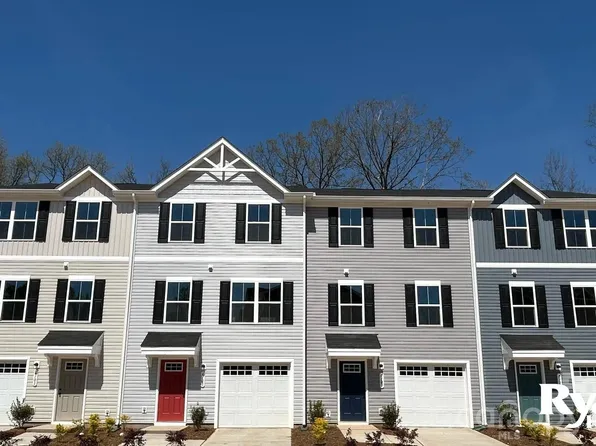 6109 Carrick Bend Ct, Charlotte, NC 28269