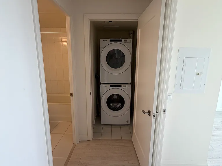 8960 Jane St #1201 — Photo 11