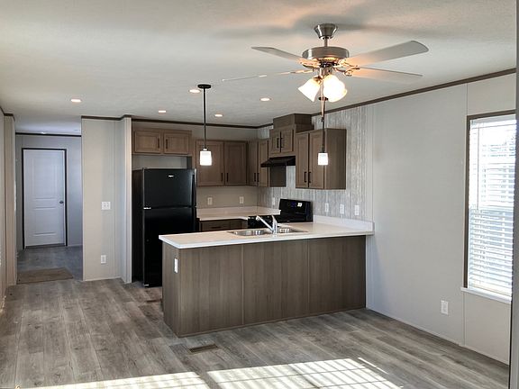 2nd image of 855 E Lake Street Site 56