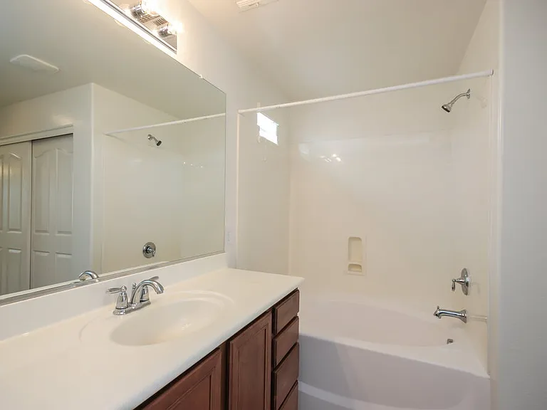 3301 E Loma Vis — Photo 12