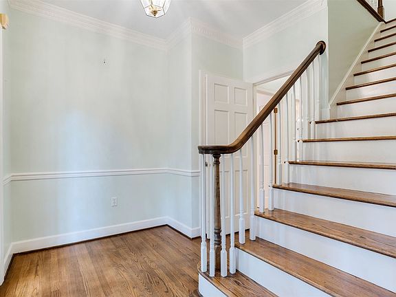4th image of 188 Sandstone Dr