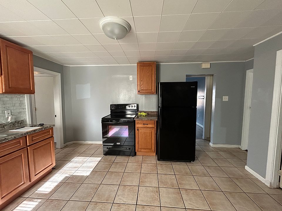 1st image of 93 Whipple St #1