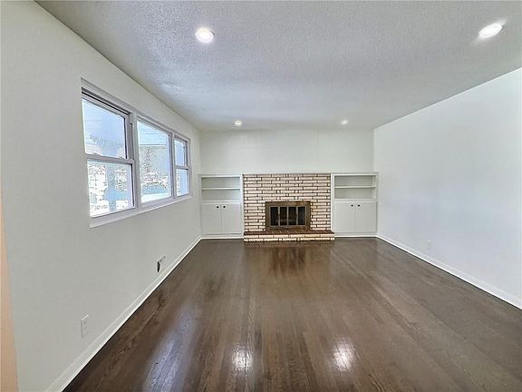 5th image of 8023 Freeman Ave