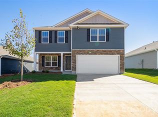 88 Creekwalk Ln, Waynesville, NC 28785