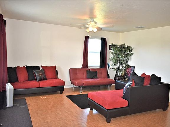 5th image of 2608 72nd St W