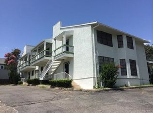 135 Elizabeth Rd APT 103, Alamo Heights, TX 78209