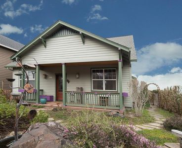 2717 Clay Creek Way, Ashland, OR, 97520