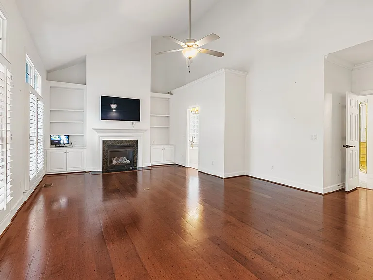 298 Gillette Dr — Photo 32