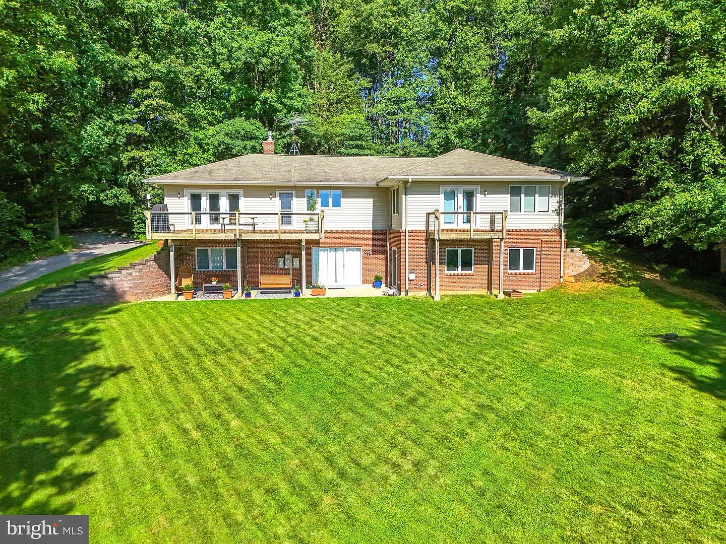 46 Rock Ridge Ln photo 1