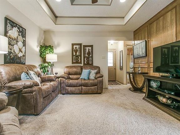 5th image of 6304 Aires Dr