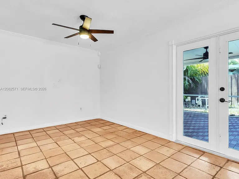 10015 SW 85th Ter — Photo 9