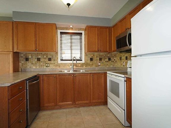 3rd image of 548 Falconridge Dr