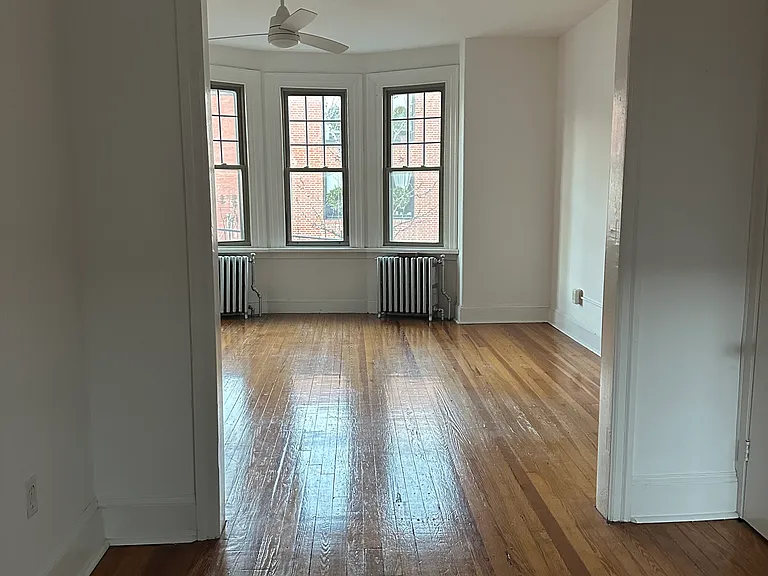 208 Fairmount Ave — Photo 7